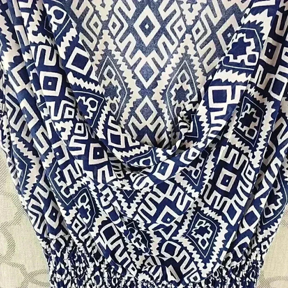 VLD Sleeveless Draped Neckline Geomatic Print Mini Dress S -391/6 - Picture 4 of 9